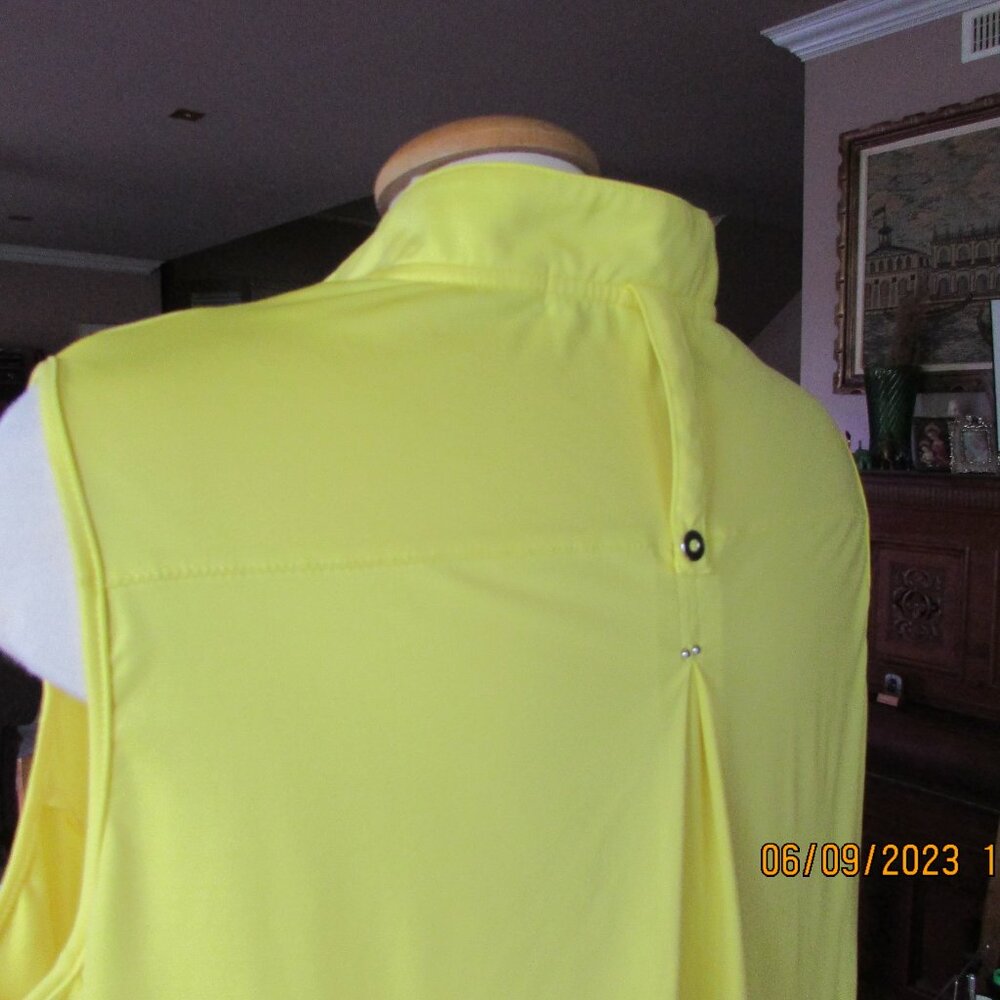 Sports top - Picture 3 of 4